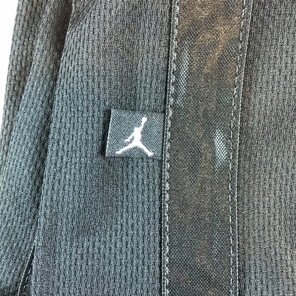 Nike Air Jordan #23 Jumpman Boy’s Activewear Black & Red Basketball Jersey Sz XL - Picture 6 of 8